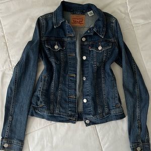 Levi’s Dark Denim Jean Jacket